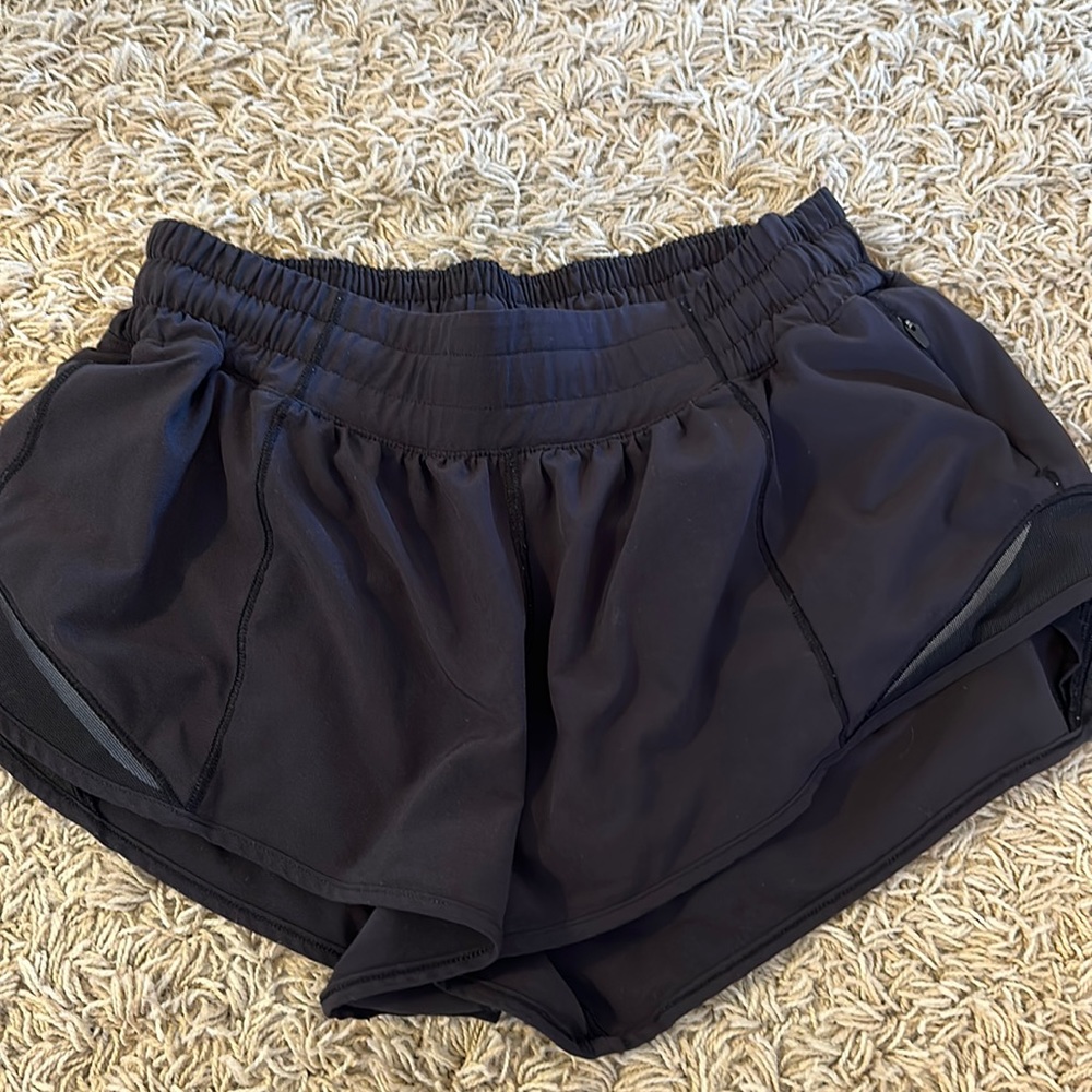Lululemon Hotty Hot Shorts 2.5 inch seam